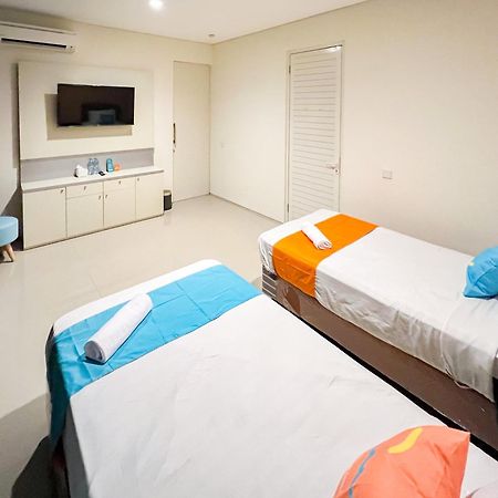 Sans Stay Bukit Palma Citraland Surabaya Exterior photo