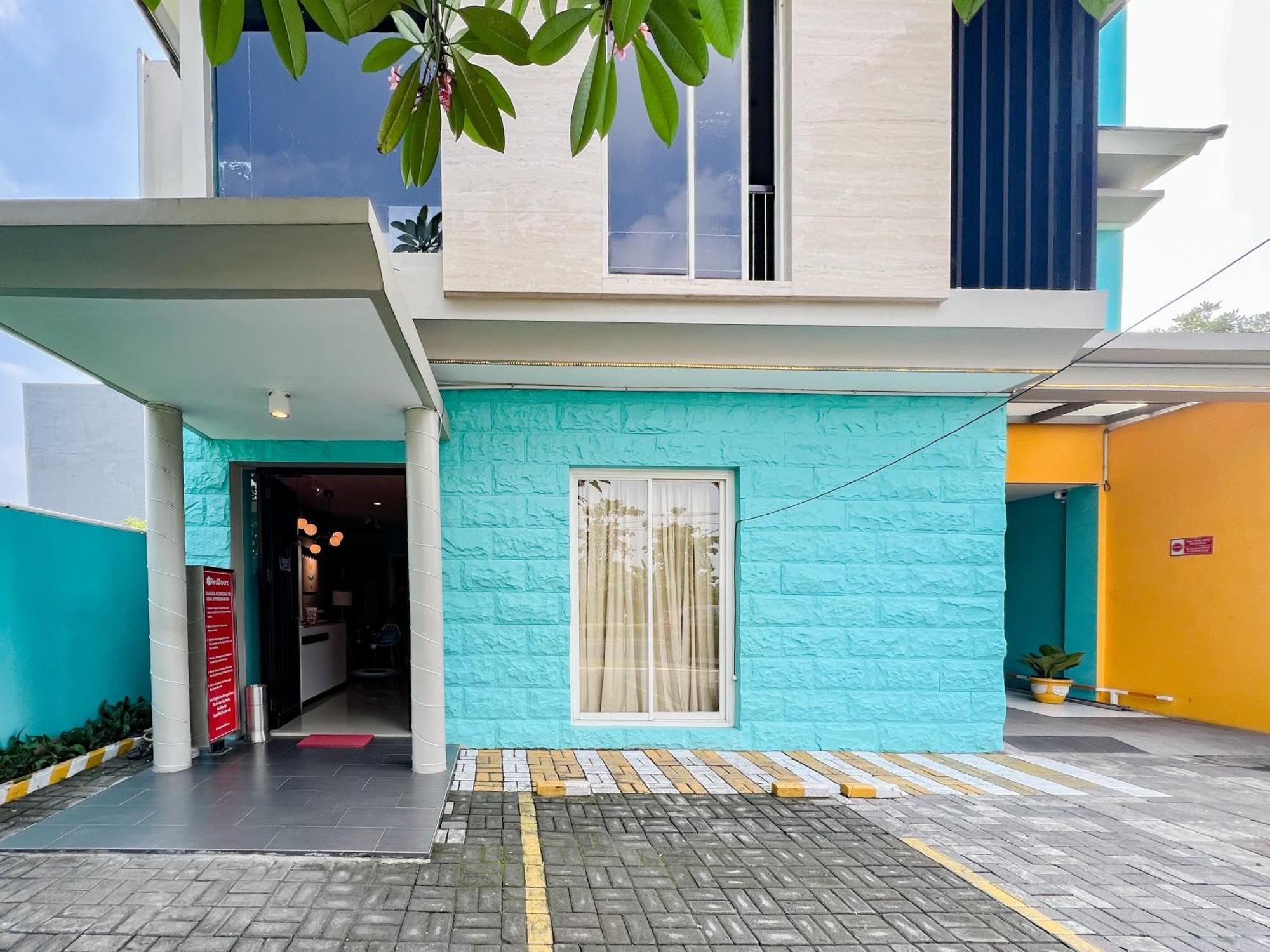Sans Stay Bukit Palma Citraland Surabaya Exterior photo