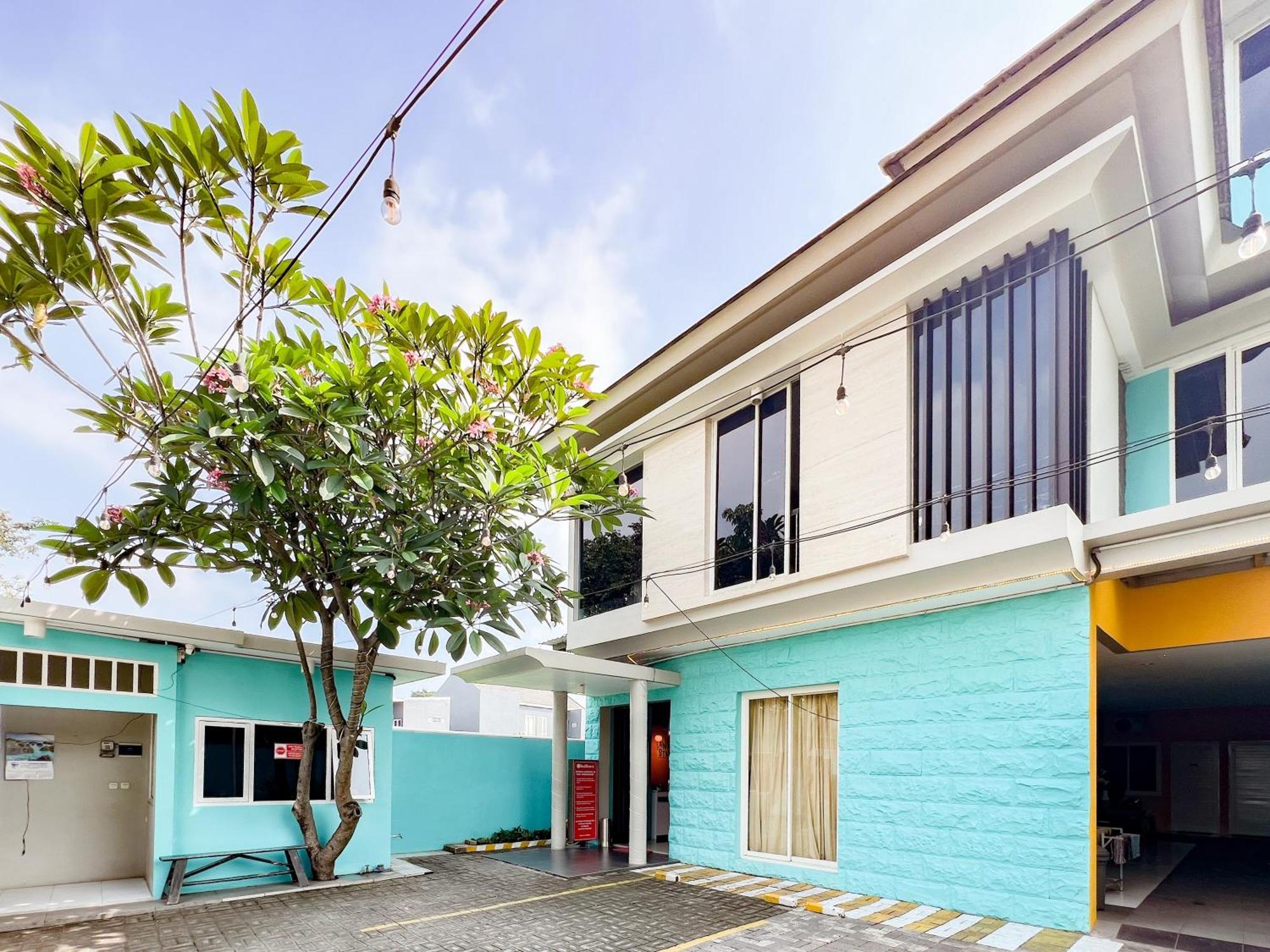 Sans Stay Bukit Palma Citraland Surabaya Exterior photo