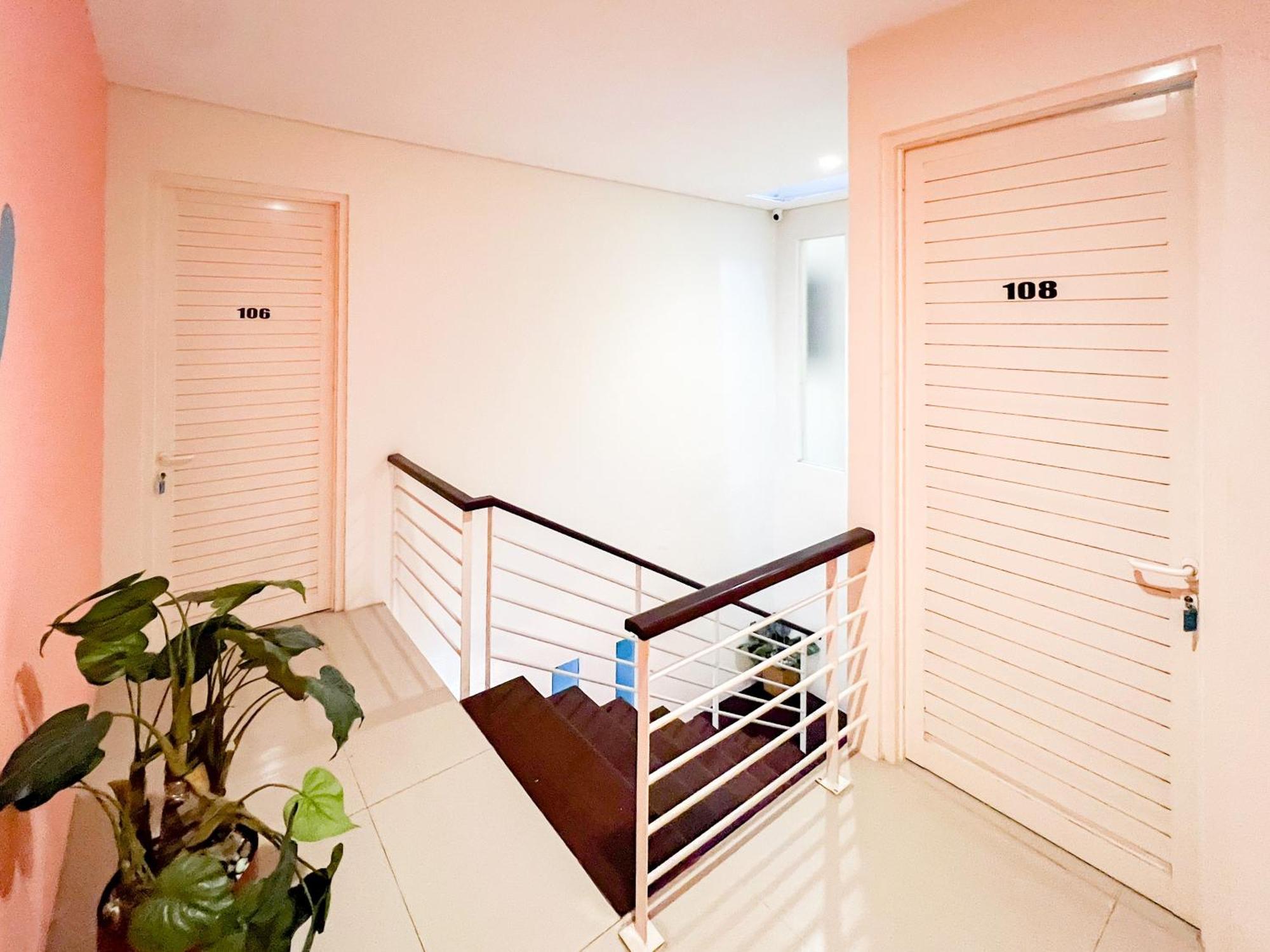 Sans Stay Bukit Palma Citraland Surabaya Exterior photo