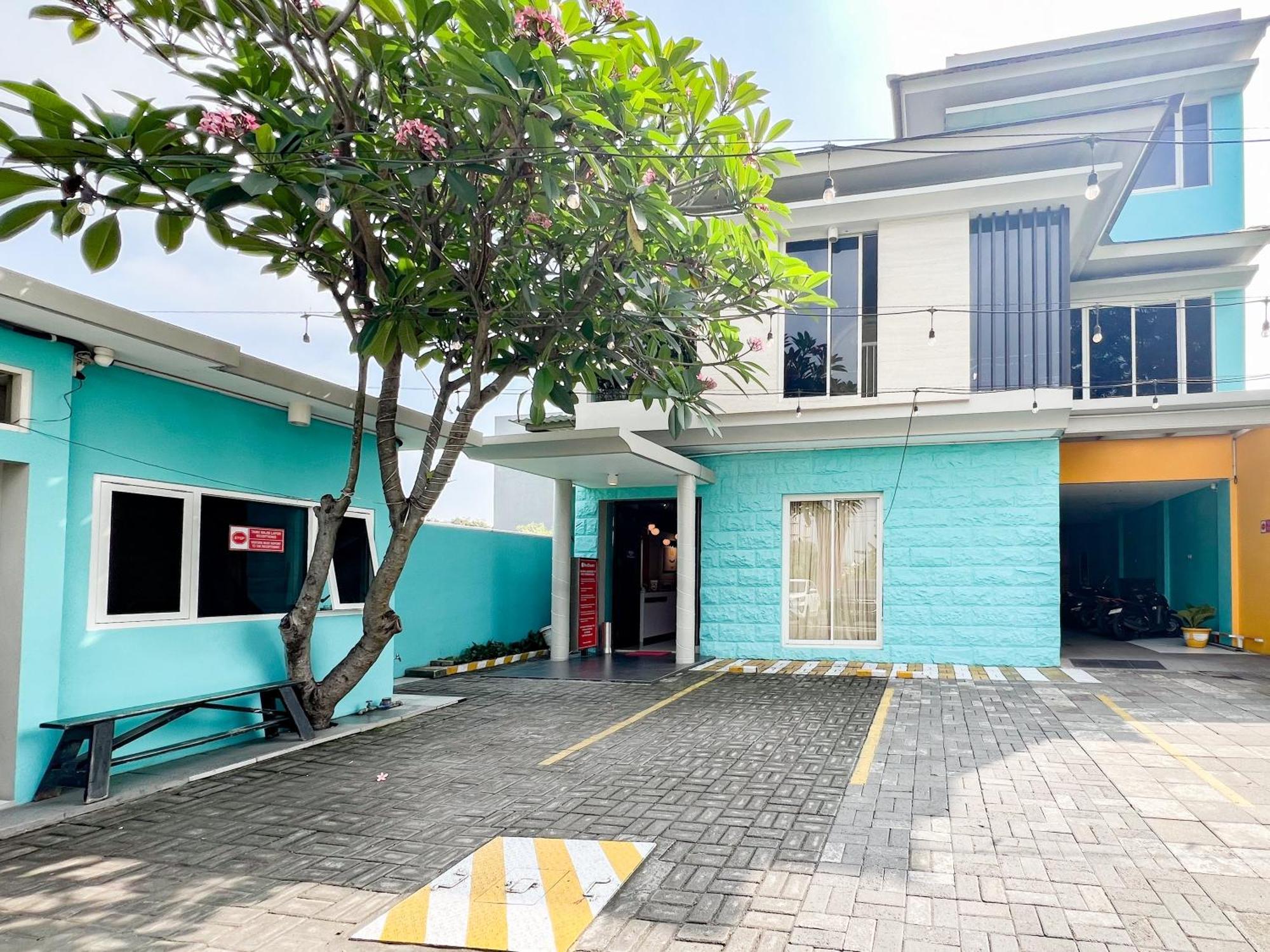 Sans Stay Bukit Palma Citraland Surabaya Exterior photo